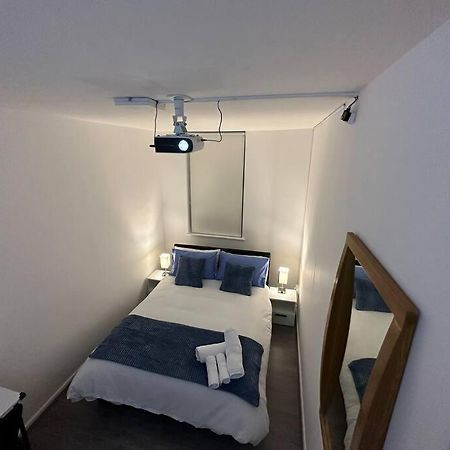Small Cozy Private Bedroom Zone1 Londyn Zewnętrze zdjęcie