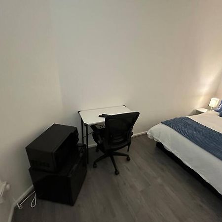 Small Cozy Private Bedroom Zone1 Londyn Zewnętrze zdjęcie