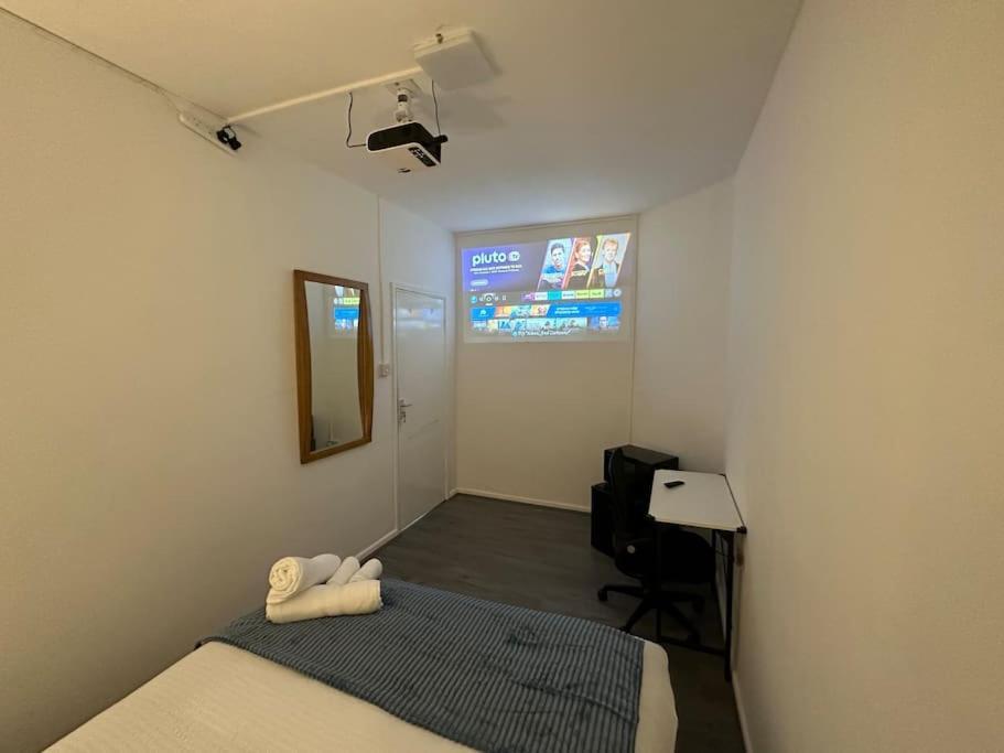Small Cozy Private Bedroom Zone1 Londyn Zewnętrze zdjęcie
