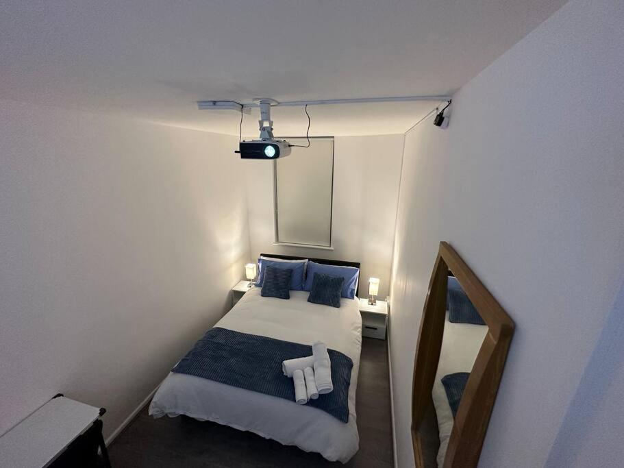 Small Cozy Private Bedroom Zone1 Londyn Zewnętrze zdjęcie